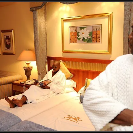 Peermont D'Oreale Grande At Emperors Palace Kempton Park Room photo